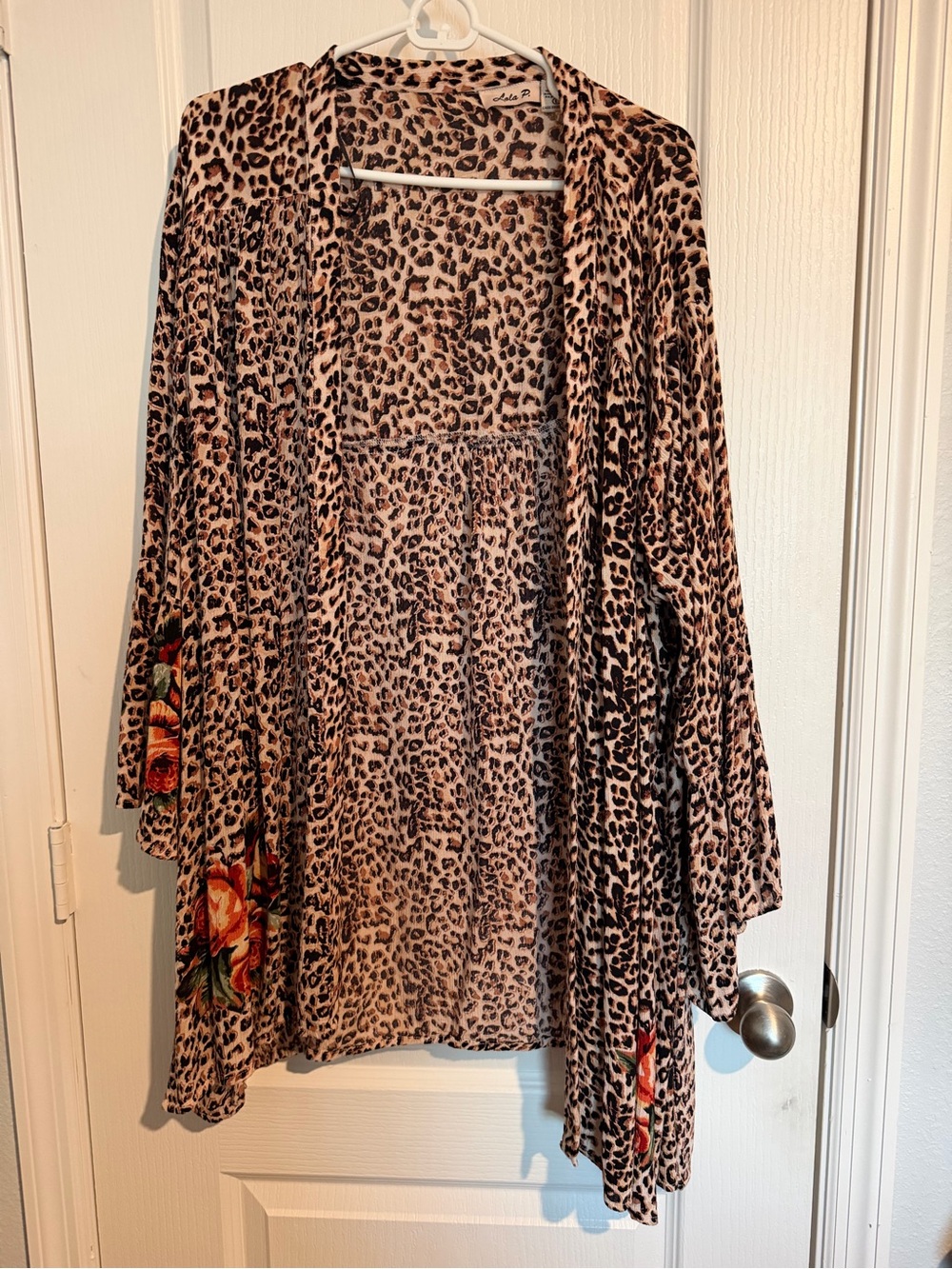Lola P Leopard Print Open Front Womens Cardigan with Floral Trim